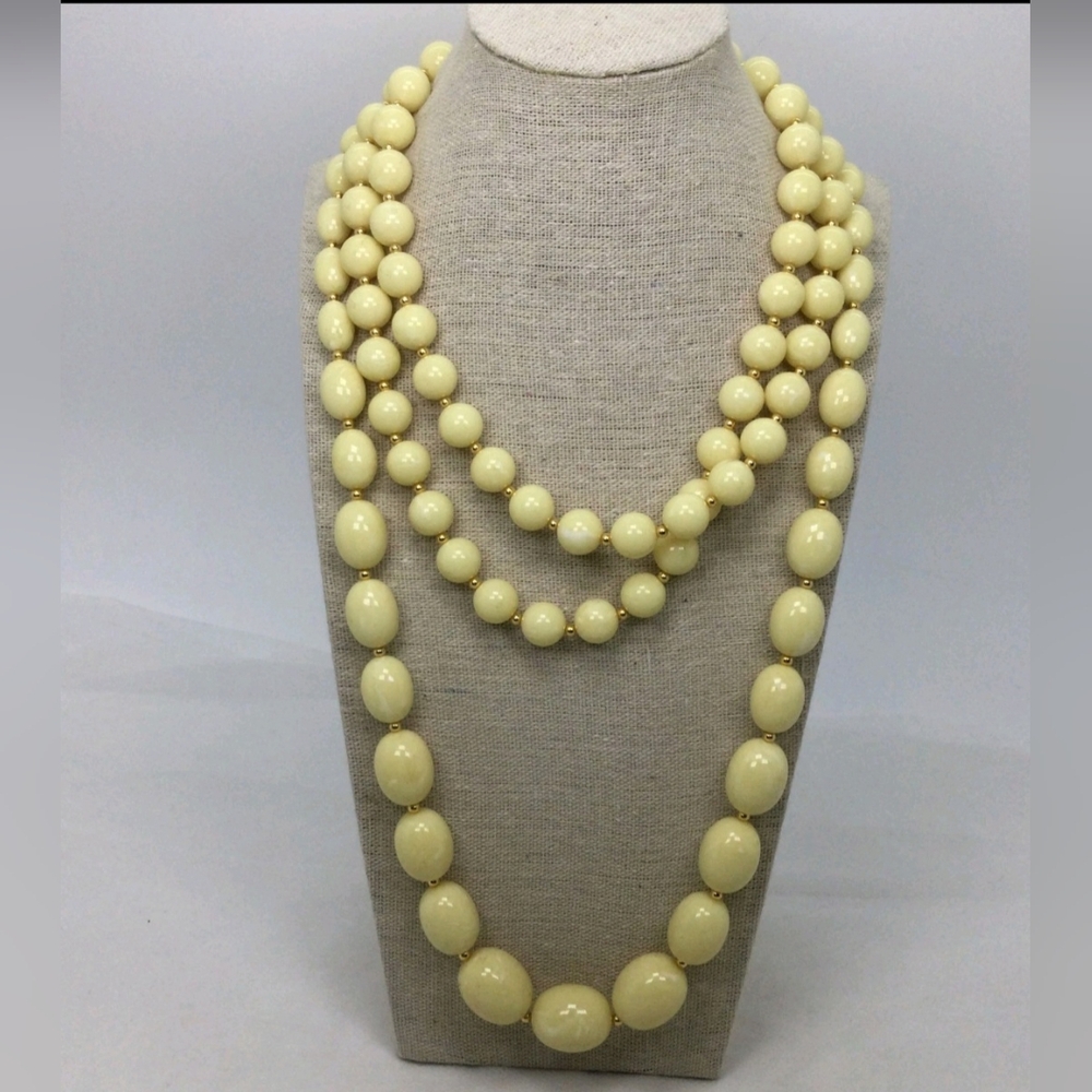 Vintage Joan Rivers Lot of 2 Off-White Acrylic Beaded Necklaces – 30"-34" – EUC
